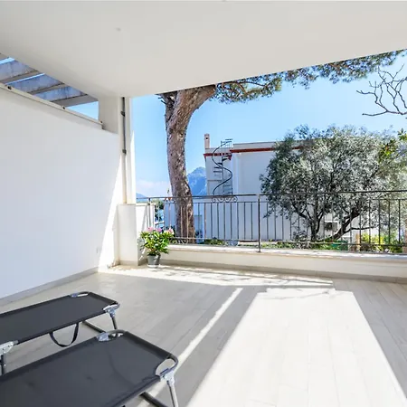 Il Quadrifoglio - Sea View Terrace Апартаменты *